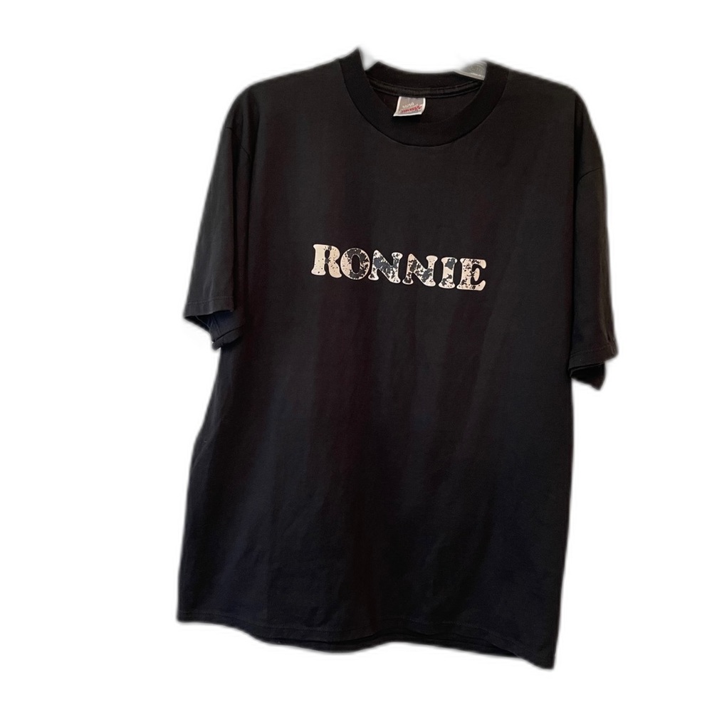 Ronnie black T shirt